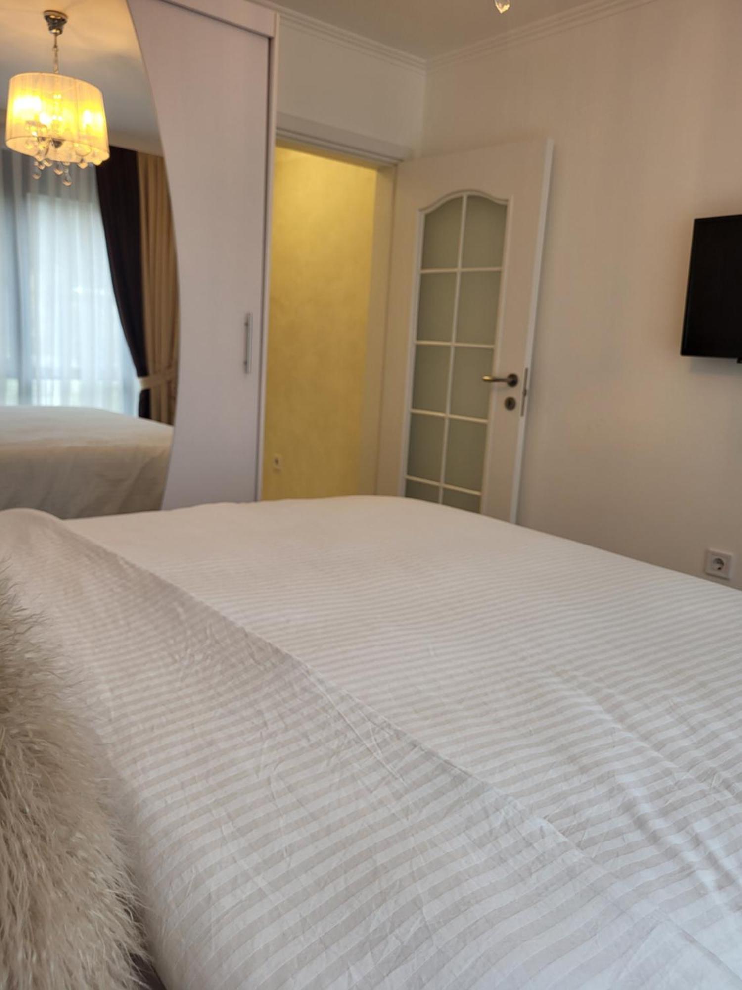 Luxury Apartment Teteven Kültér fotó